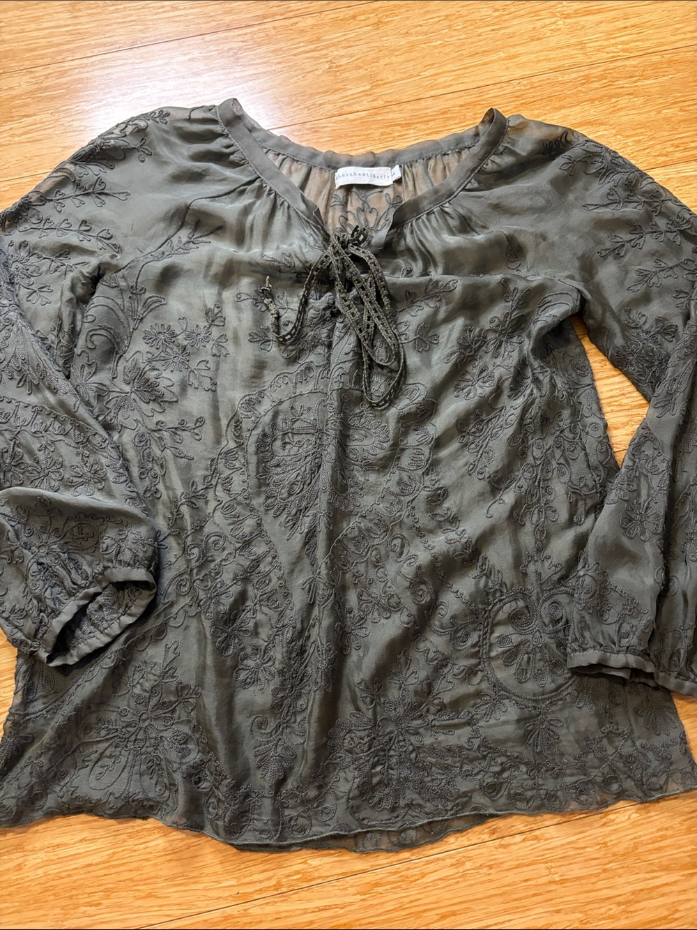 4 Love and Liberty Johnny Was Olive Green Embroidered Peasant Blouse size small